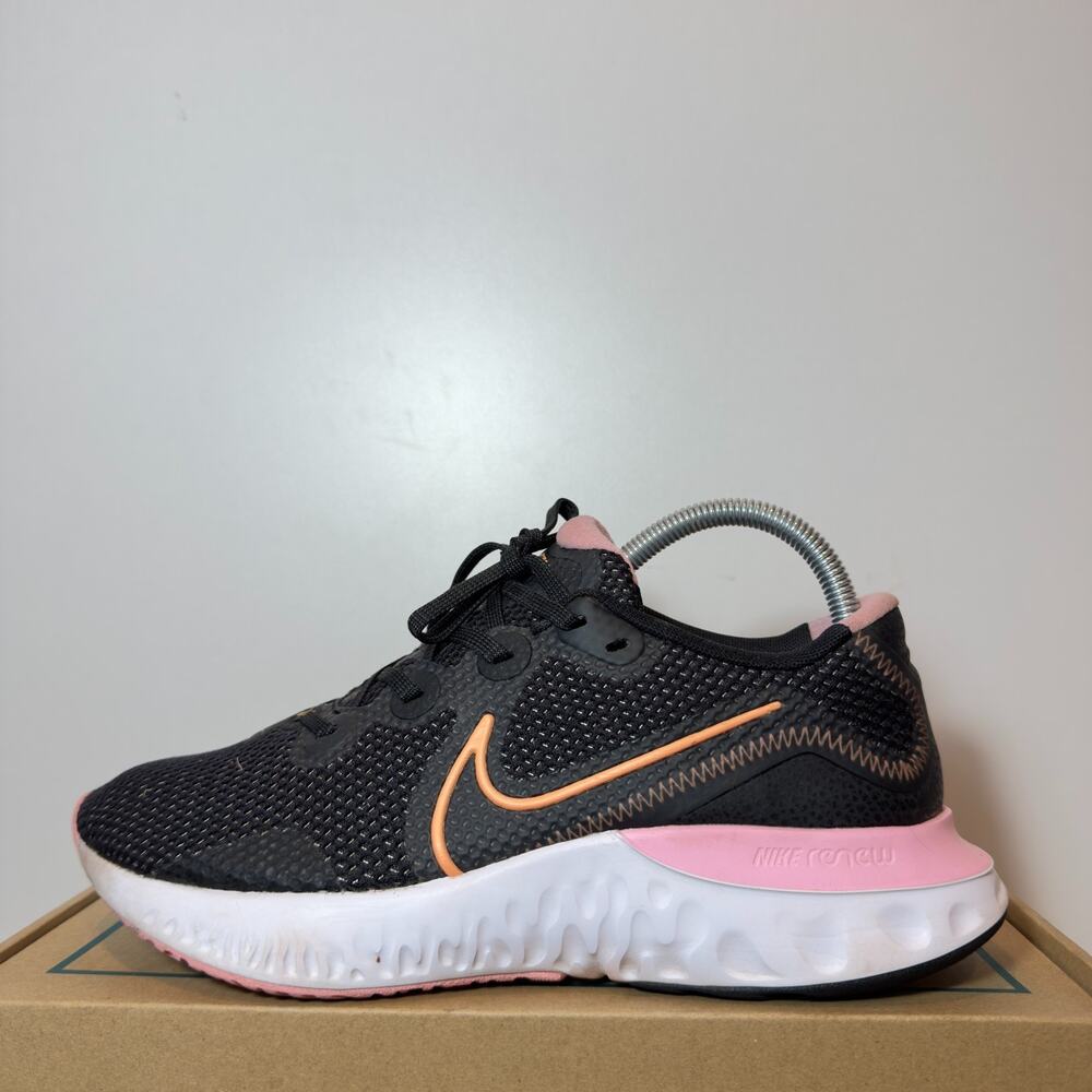 Nike Renew Run Womens Size 8 Pink Black Running Shoes Trainers Athletic Sneakers